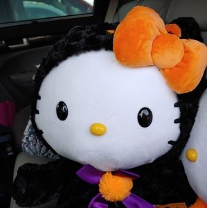 Hello kitty Halloween greeter